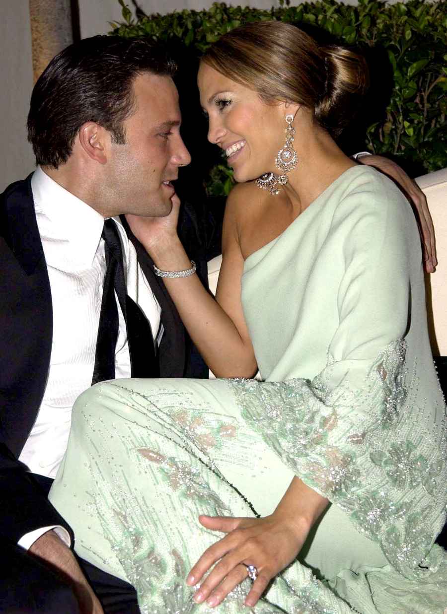 Jennifer Lopez Former Publicist Claims She Still Has Ben Affleck Engagement Ring