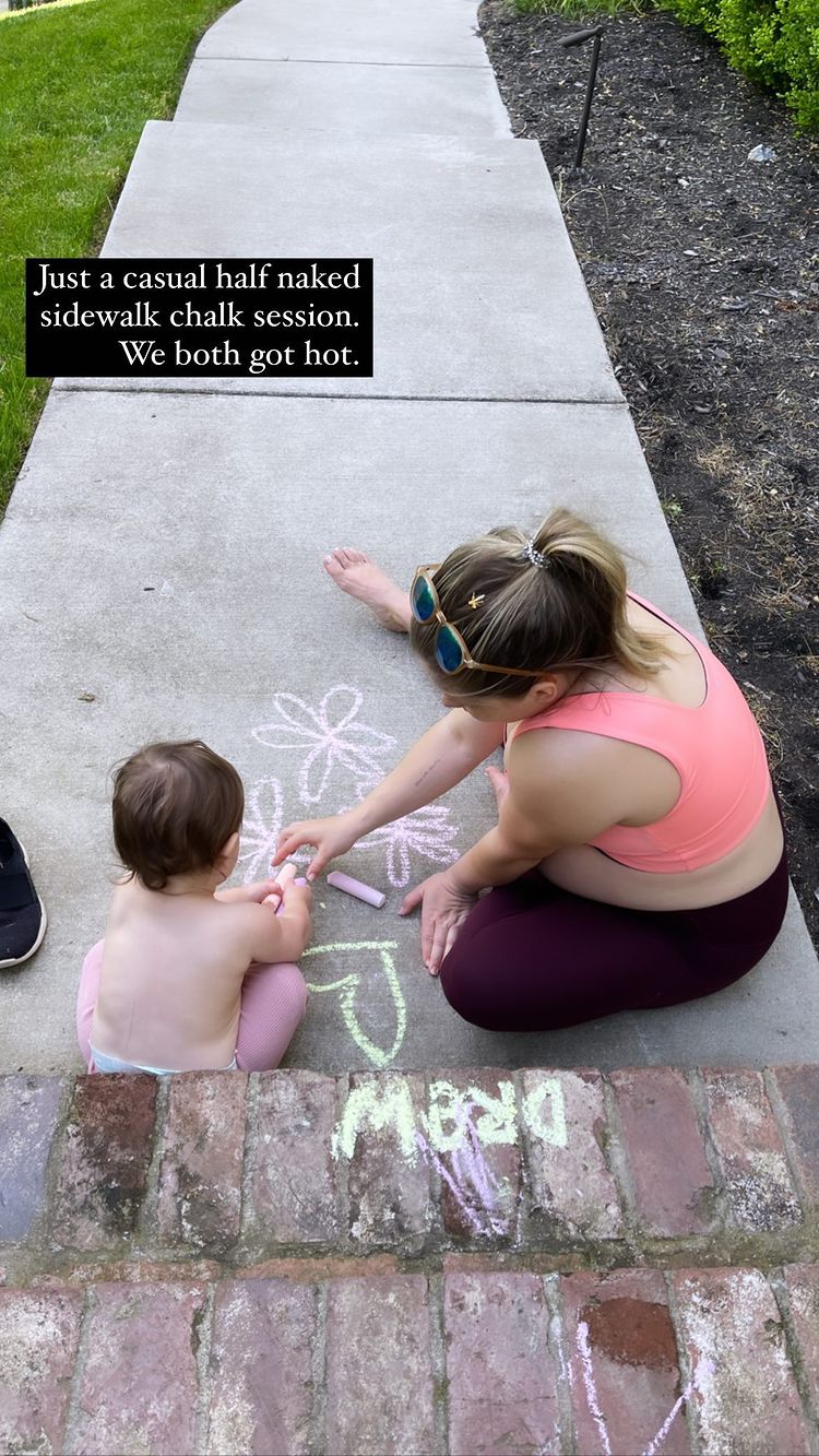 Pregnant Shawn Johnson: I’ve ‘Officially Started the Hands-on-Back Pose' Crafty Cutie