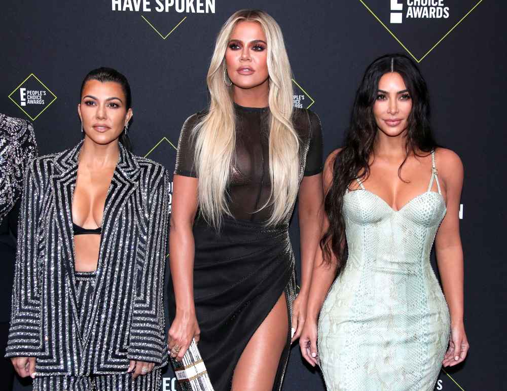 Khloe Kardashian Asks Kim Kardashian Kourtney Kardashian Tips Bizarre Surrogacy Process