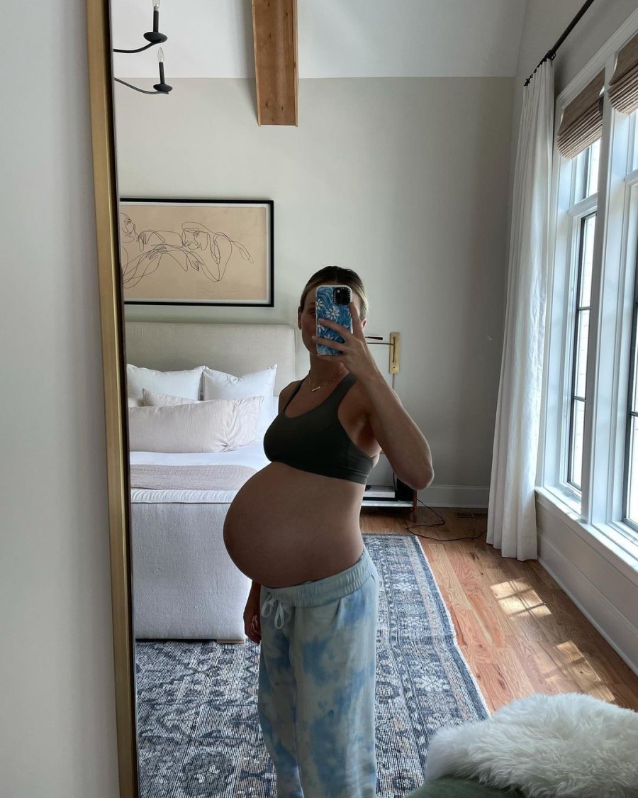 See-Bachelors-Lauren-Bushnells-Pregnancy-Album Getting There