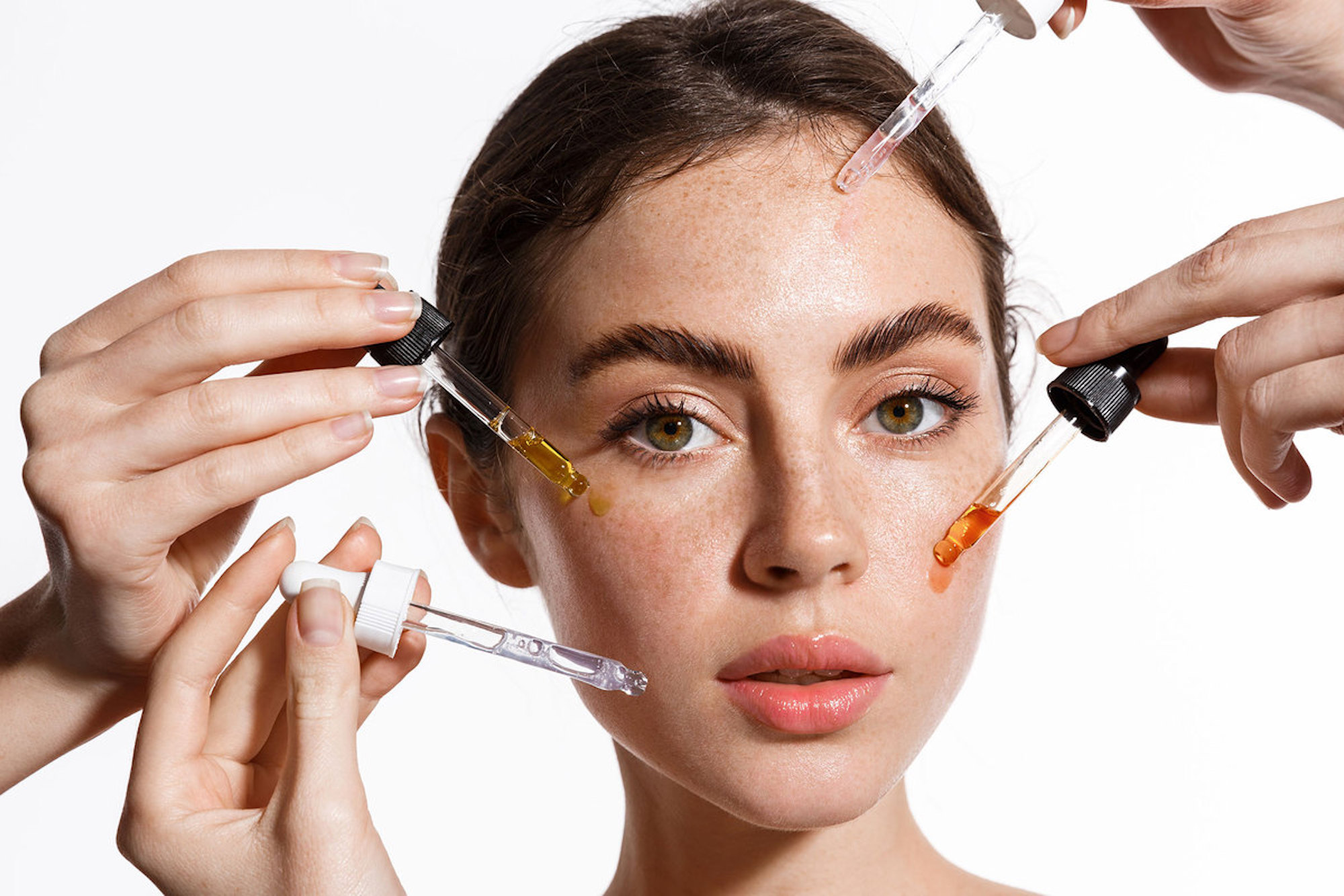 collagen-boosting-damage-corrector-taking-5-years-off-shoppers-faces-001