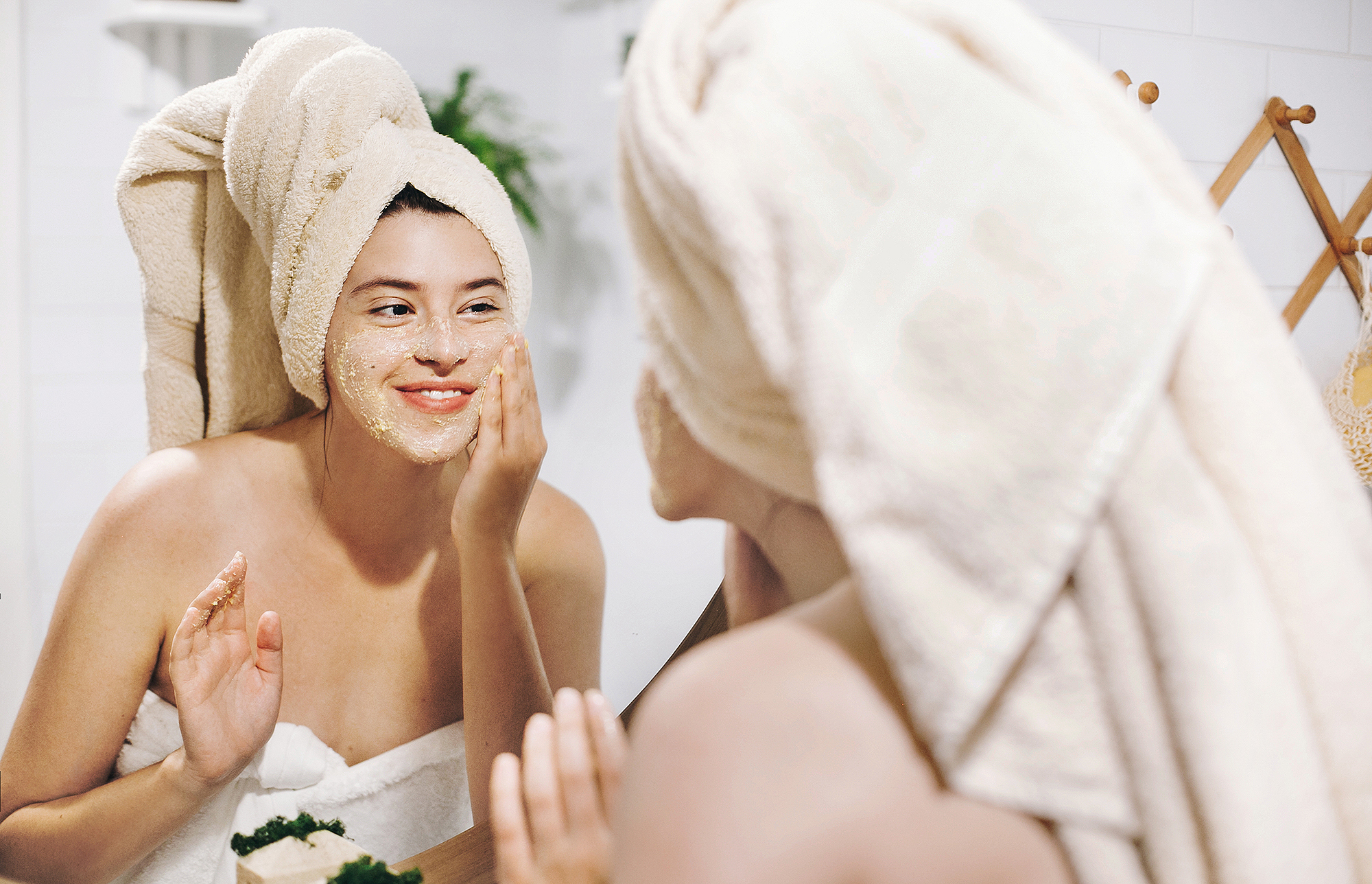 tula-exfoliating-blackhead-scrub