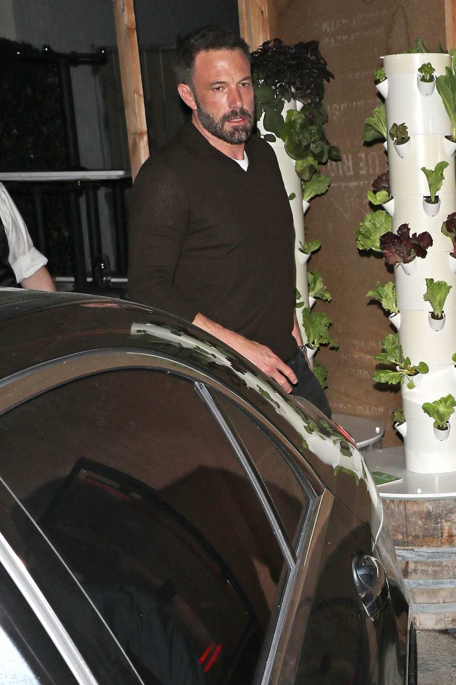 Jennifer Lopez and Ben Affleck Enjoy a Night Out 5