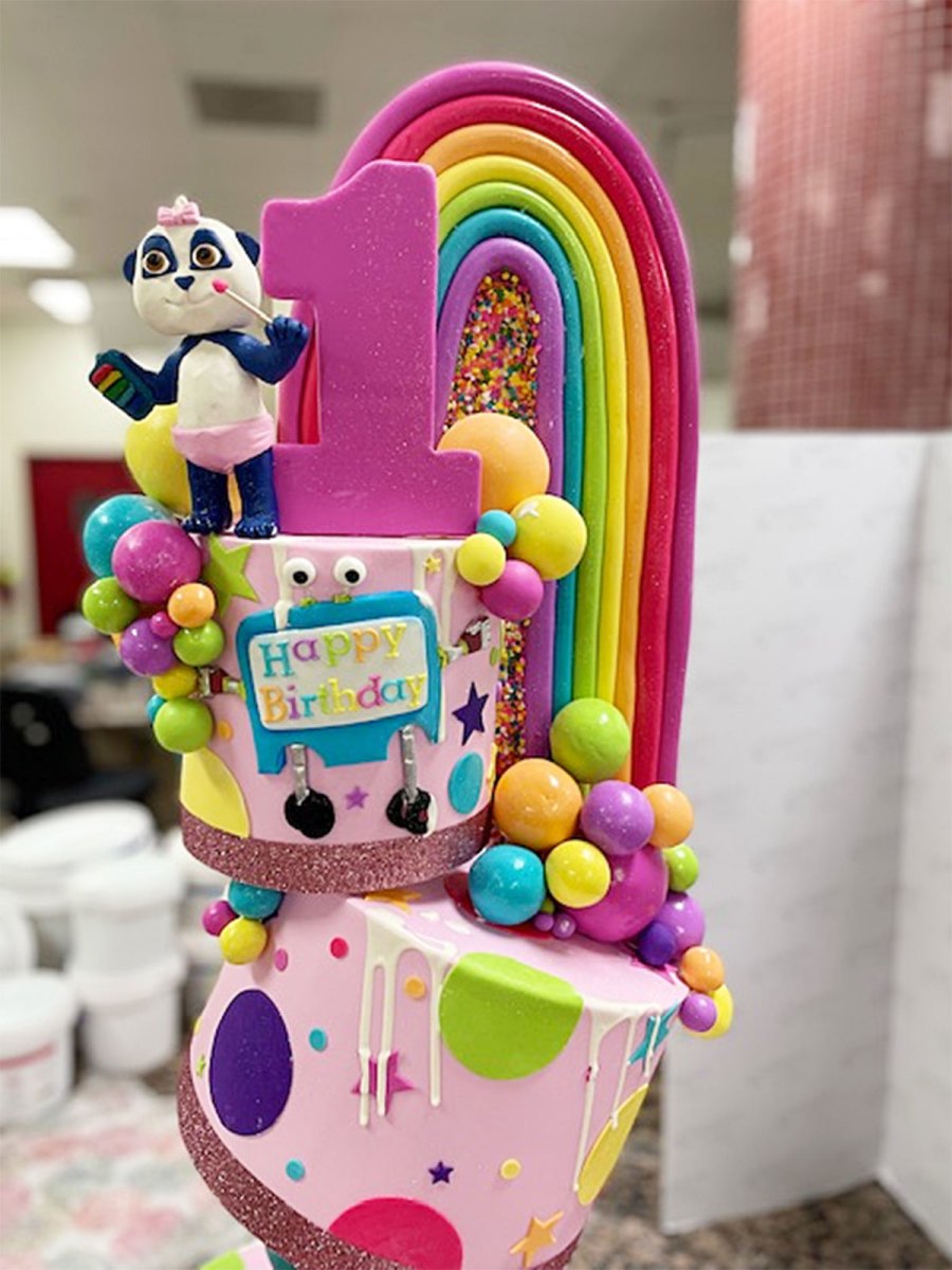 Buddy Valastro Describes Working With Gigi Hadid Daughter Khai 1st Birthday Cake