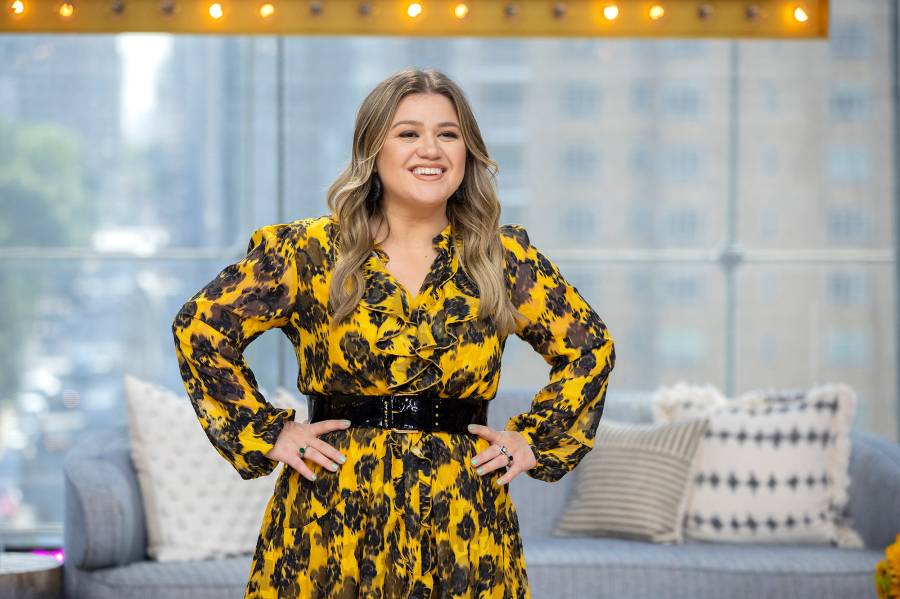 Kelly Clarkson Sells Farmhouse She Custom-Designed With Ex Brandon Blackstock: See Inside $8.24M Mansion