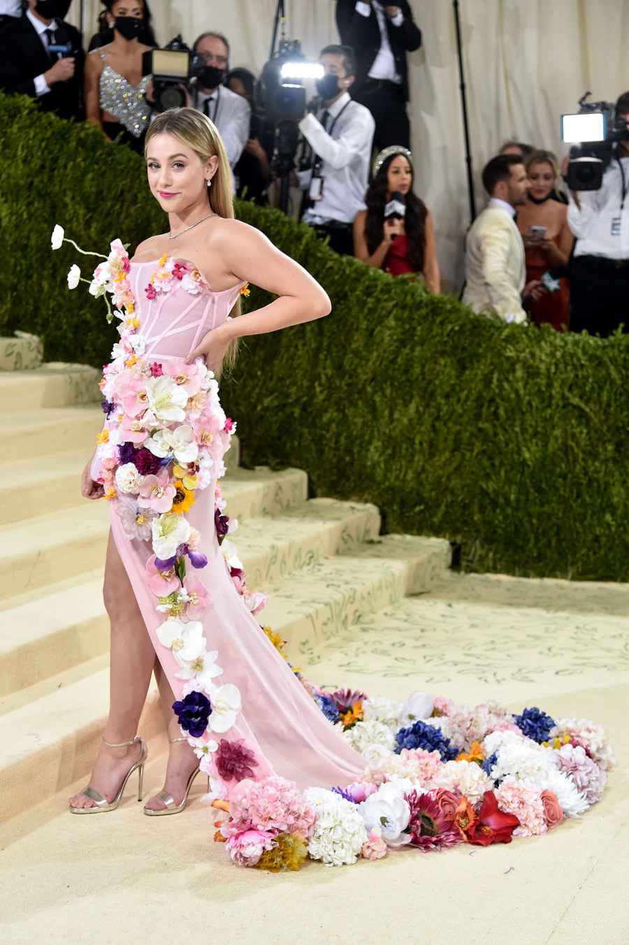 Met Gala 2021 See What The Stars Wore