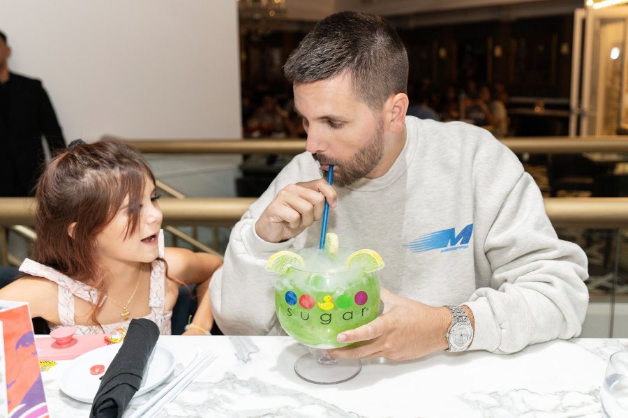 Scott Disick Takes 3 Kids Sugar Factory After Amelia Gray Hamlin Split Penelope Disick