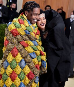 Met Gala 2021 Slay! Rihanna and A$AP Rocky Turns Heads on Met Gala Red Carpet