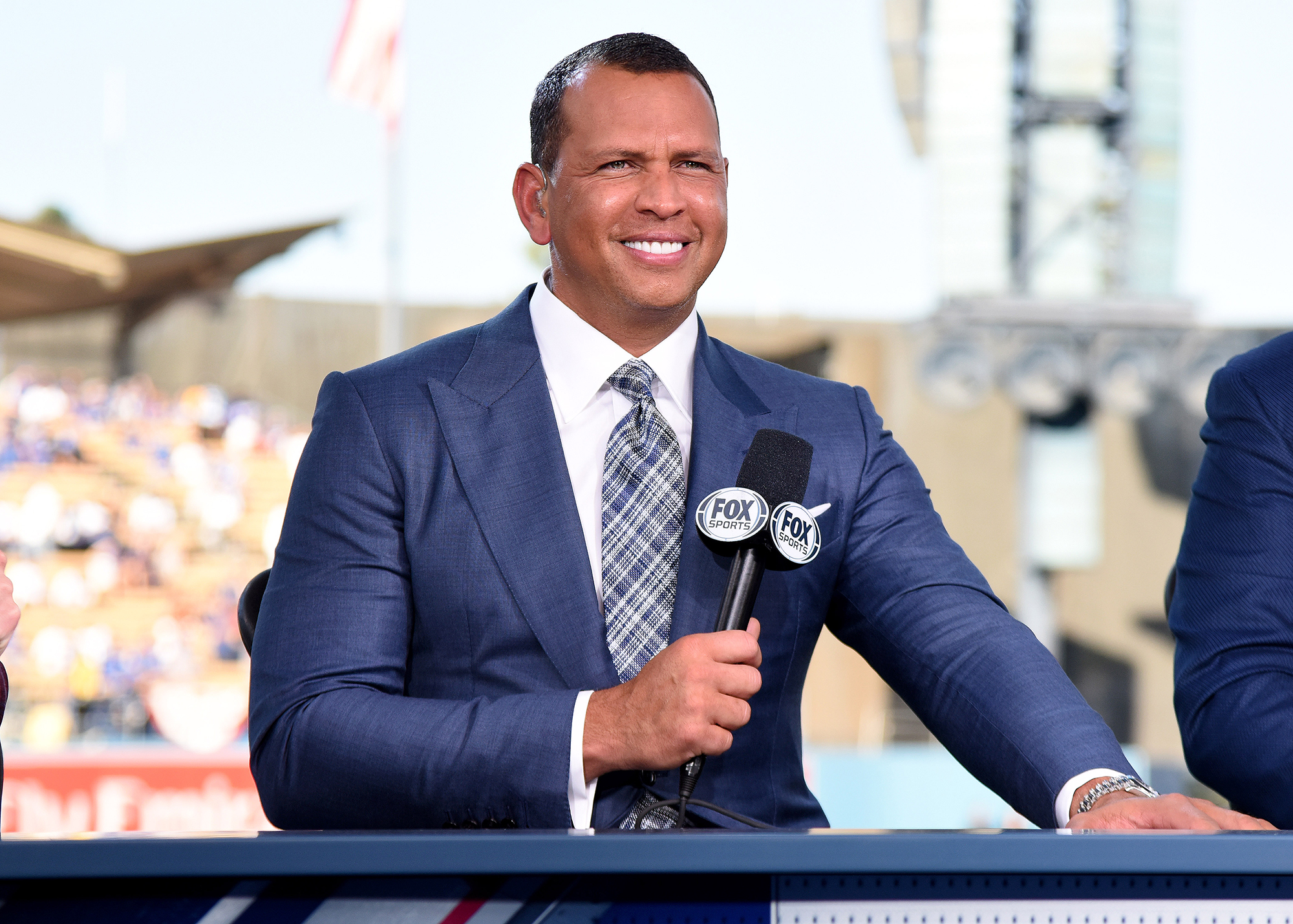 LOL! Alex Rodriguez Jokes About His Single Status During MLB Broadcast Coverage