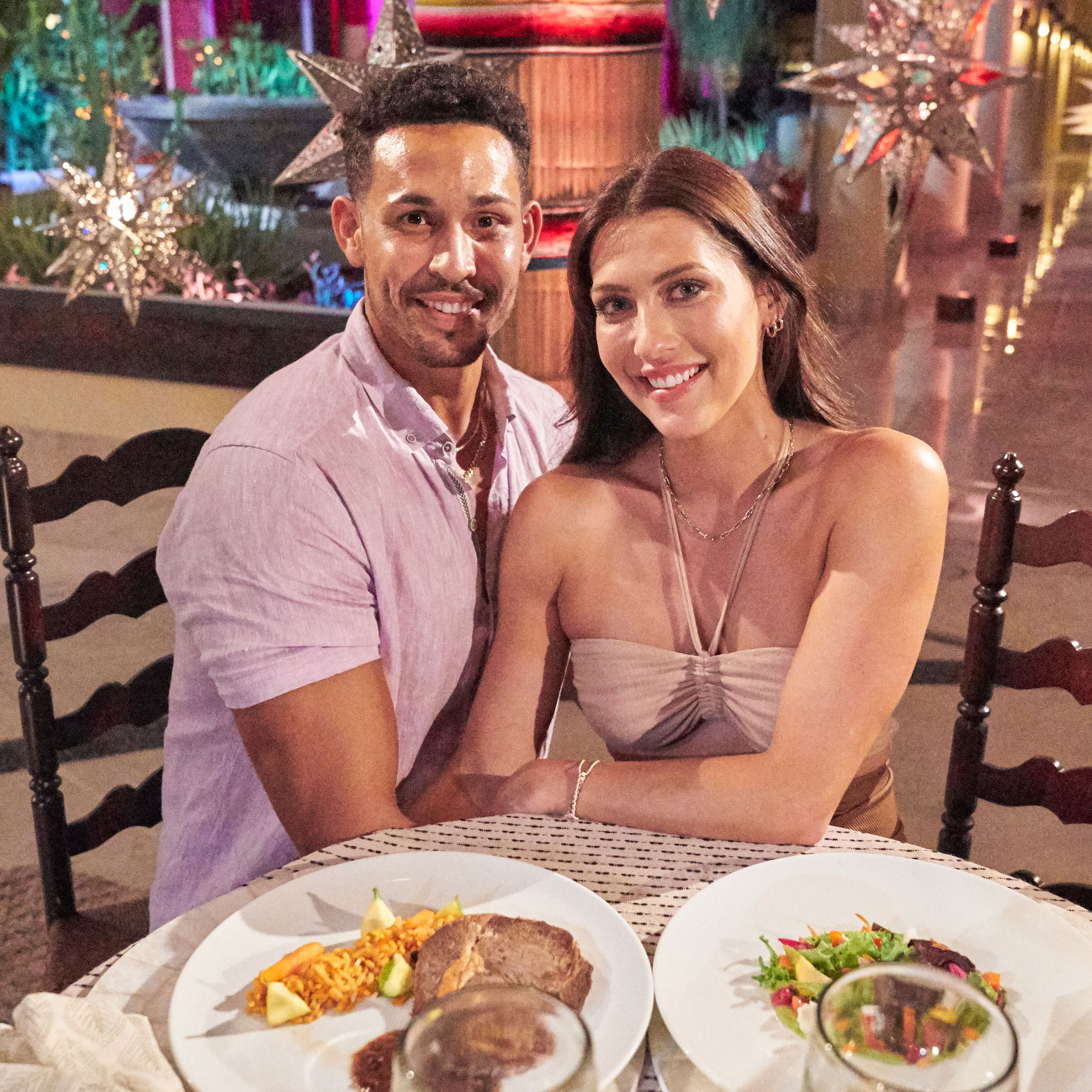 BiP Becca Thomas Bond With Each Other Dogs