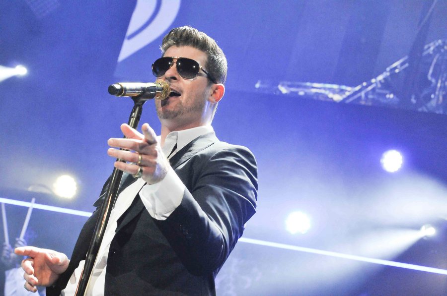 Robin Thicke Blurred Lines Was Once Banned From Schools All Drama