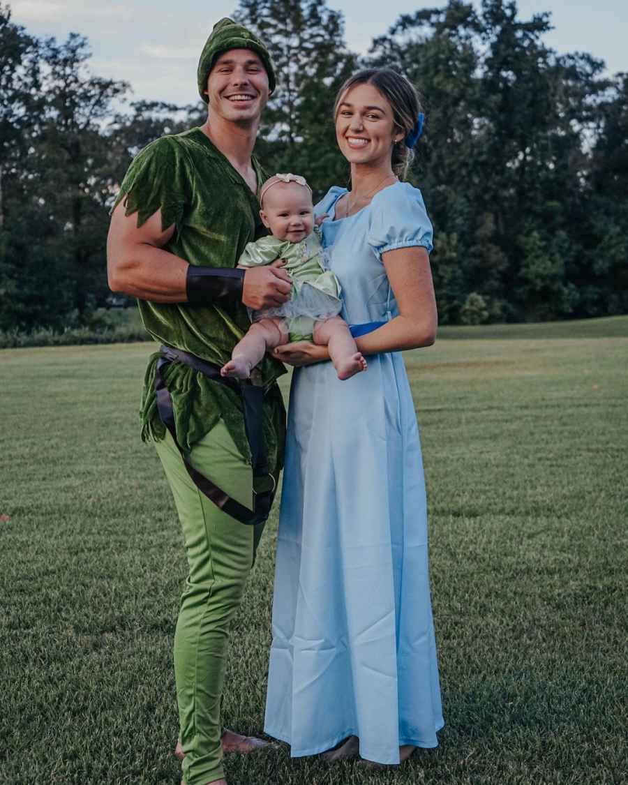 Sadie Robertson and Christian Huff Dress in ‘Peter Pan’ Costumes for Daughter Honey's 1st Halloween: Pics