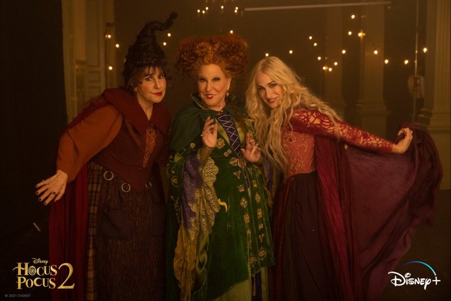 Kathy Najimy, Bette Midler and Sarah Jessica Parker in Hocus Pocus 2