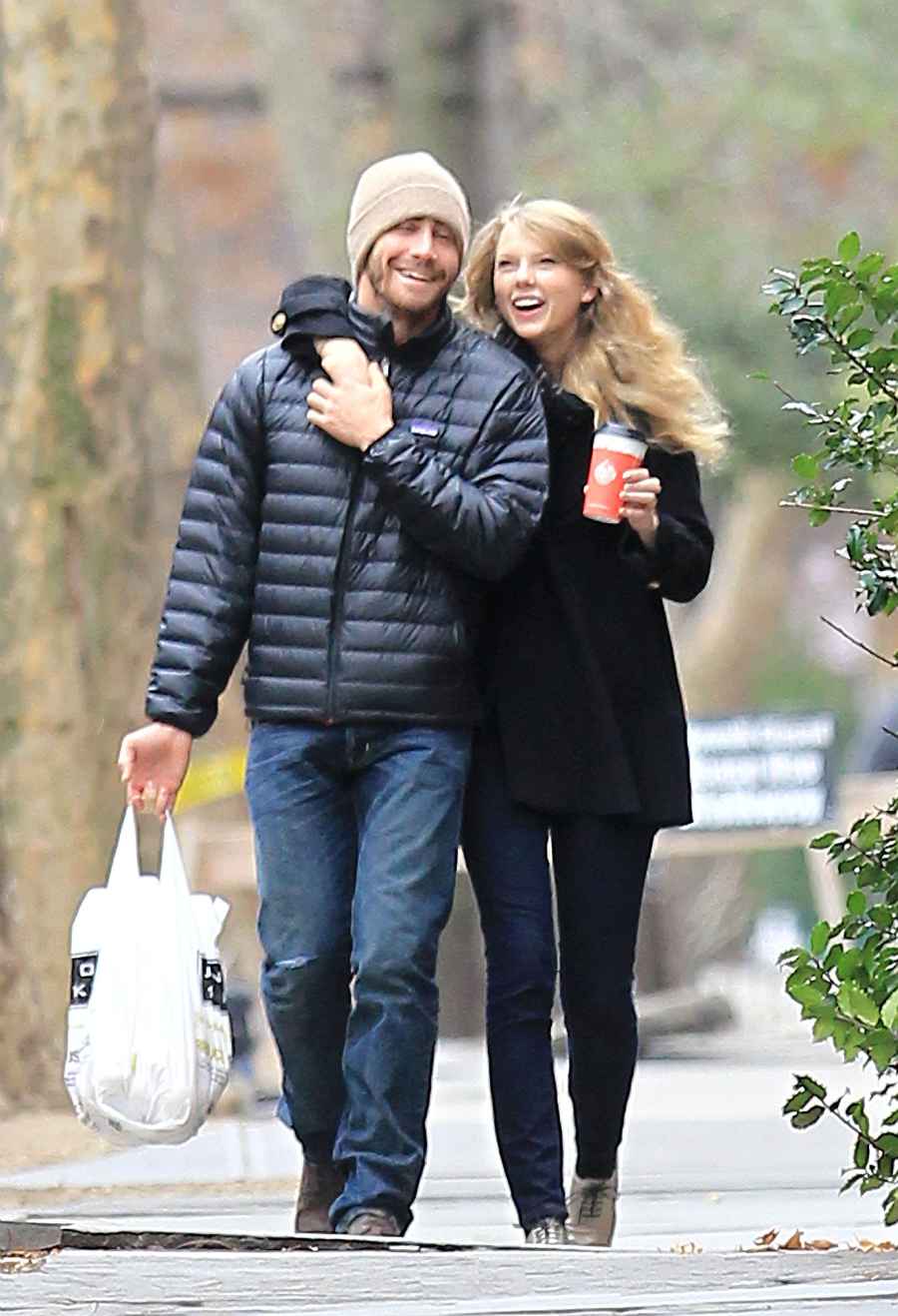 New York How Taylor Swift Revisits Past Jake Gyllenhaal Romance on 10-Minute Version of All Too Well