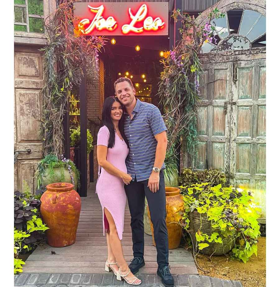 Pretty in Pink Raven Gates Gottschalk Instagram Bachelor Pregnant Raven Gates Shares Baby Bump Pics Ahead of 1st Child