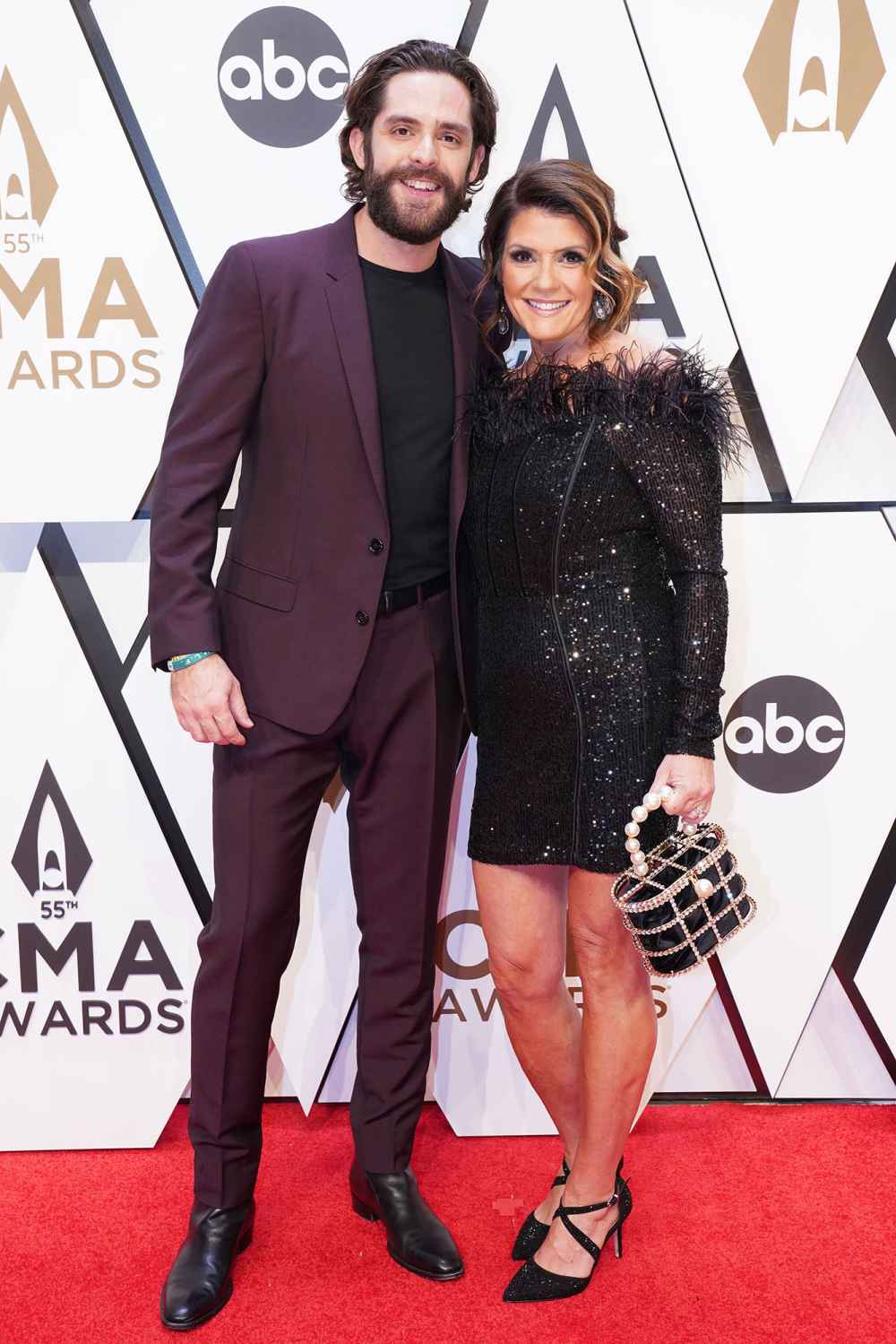 Why Thomas Rhett Brought Mom Paige CMAs Instead Wife Lauren Akins