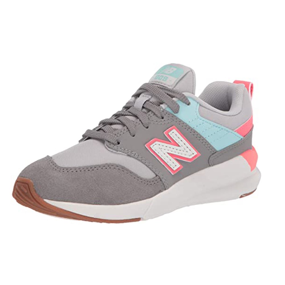 best-black-friday-deals-amazon-new-balance-sneakers