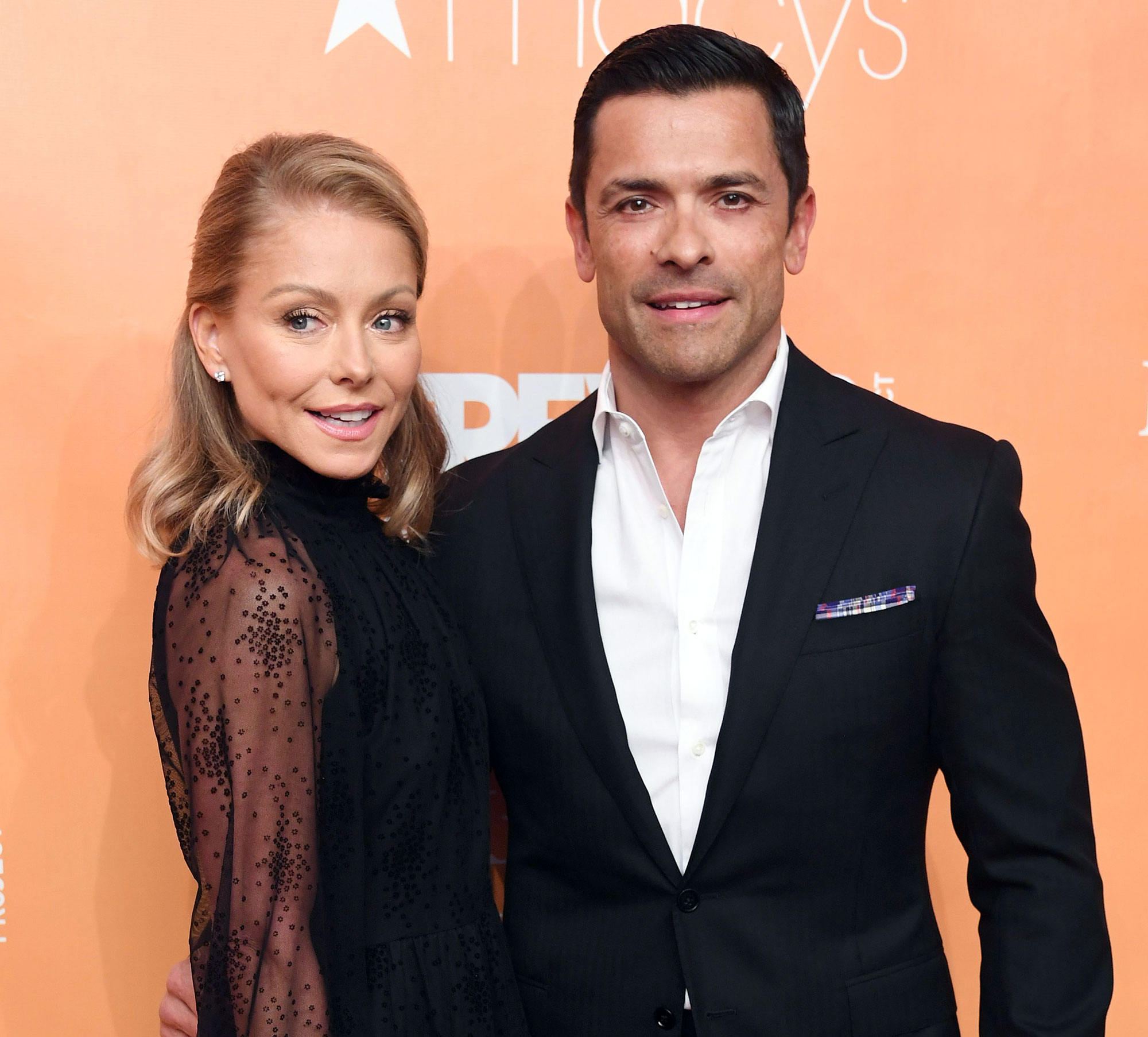 Mark Consuelos Is Thrilled Kelly Ripa Is Done With Skinny Jeans