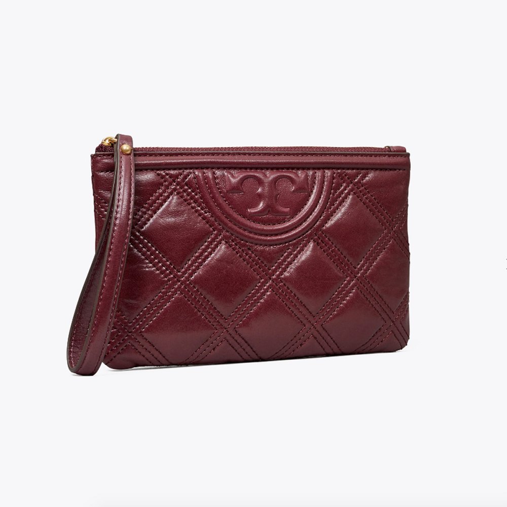 tory-burch-sale-gifts-wristlet