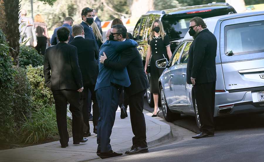 Bob Saget's Funeral Attended by 'Full House' Cast: Olsen Twins and More: 'It Was a Perfect Goodbye'