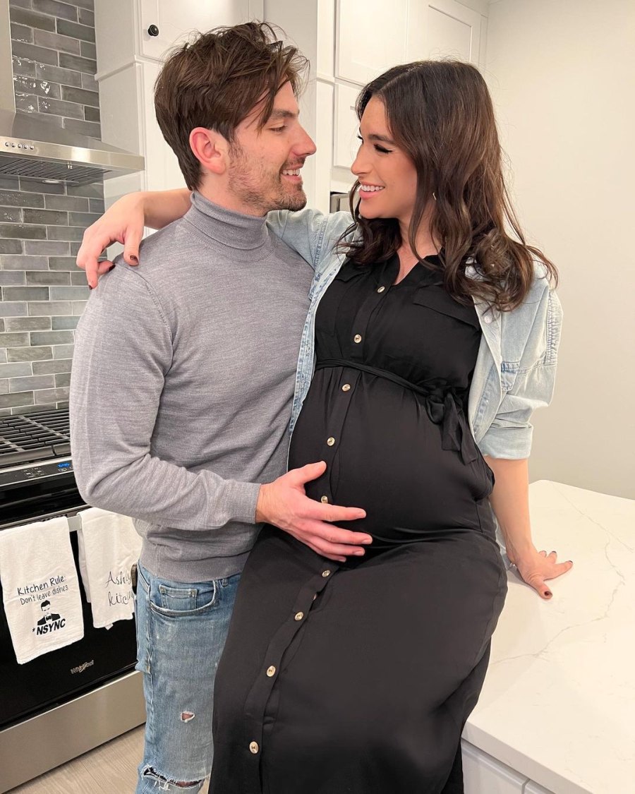 Pregnant Ashley Iaconetti Says Baby Is ‘Almost Fully Cooked’: Bump Pics