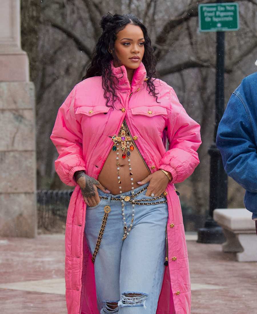 Pregnant Rihanna Baby Bump Album Ahead 1st Child Photos