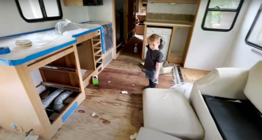 Inside Joy Anna Duggar Austin Forsyths RV Renovation Before After Pics