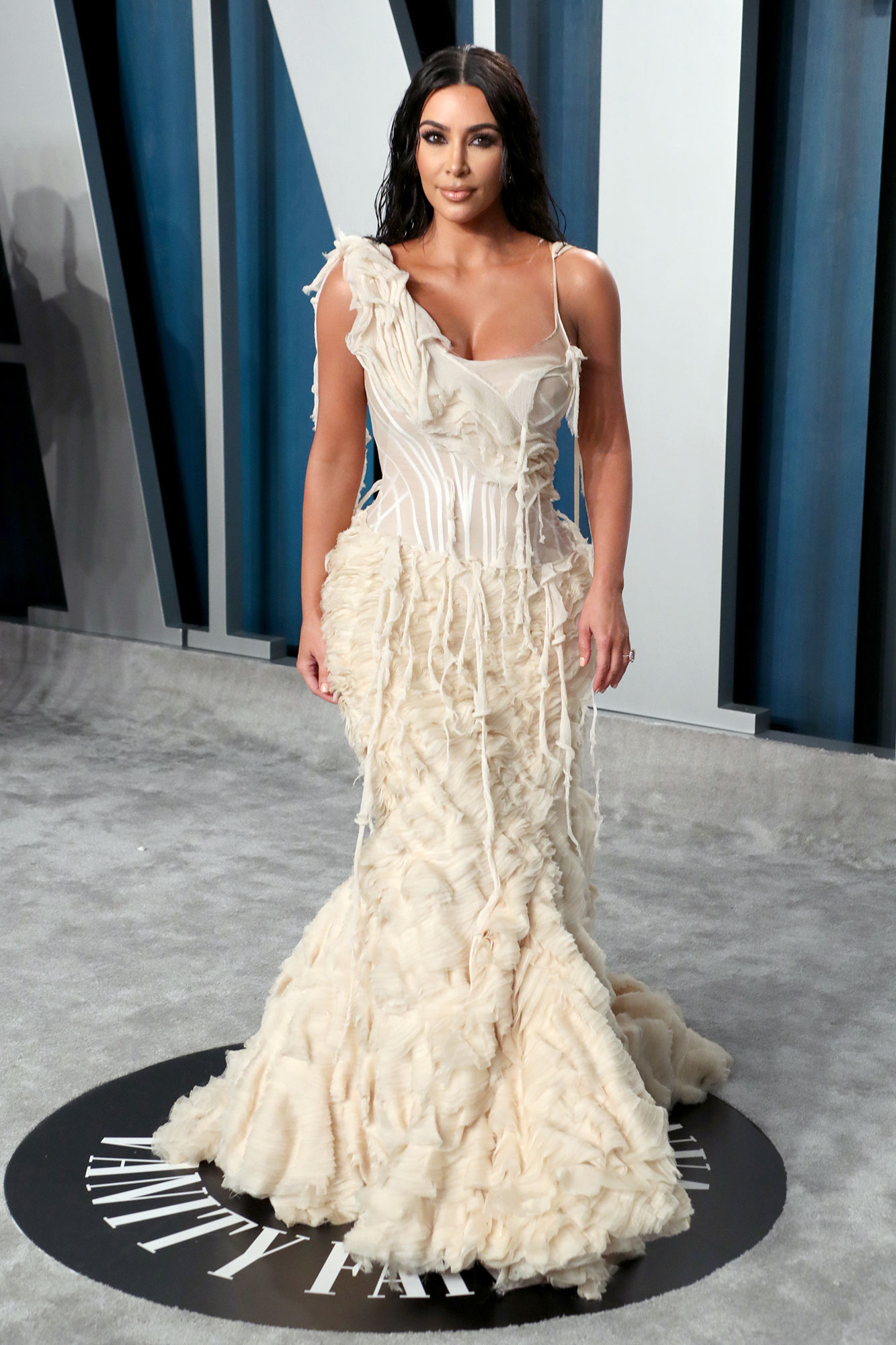 Kim Kardashian Wore Bizarre Accessory for Her Night Swim Alexander McQueen Vanity Fair Oscar Party