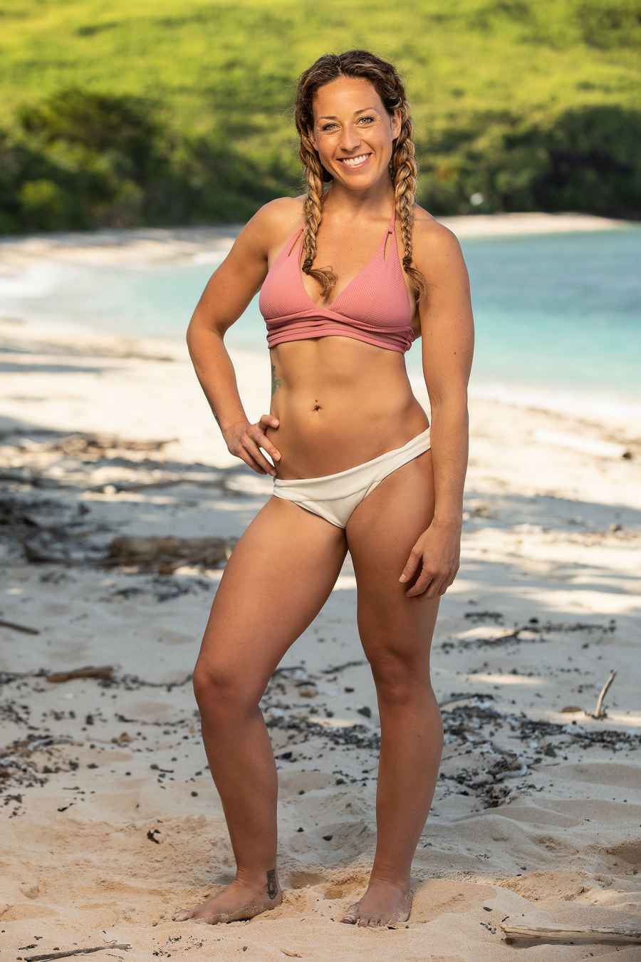 Lindsay Dolashewich Survivor Season 42 Cast Revealed