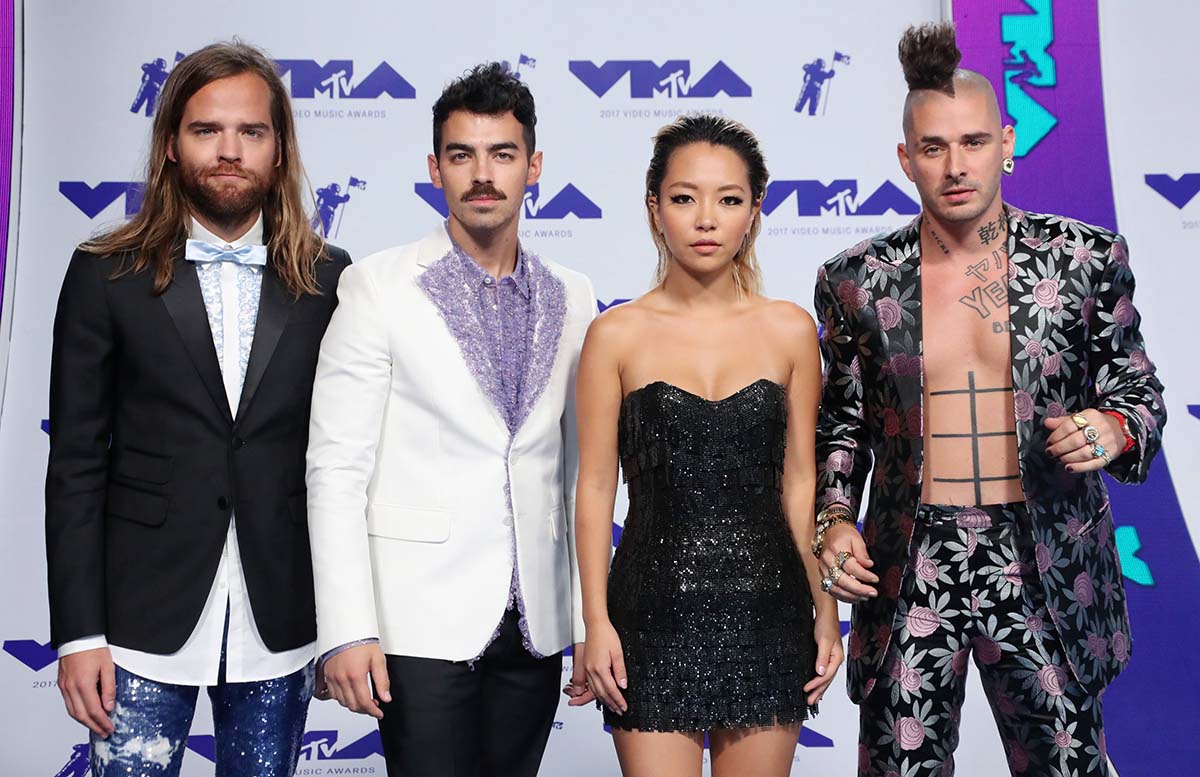 Theyre Back Joe Jonas Sets DNCE Return After 4 Year Break