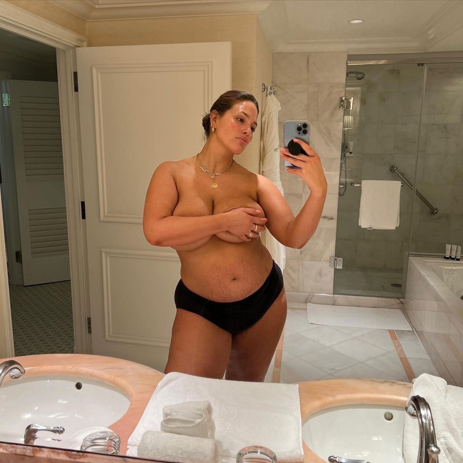 Ashley Graham Shows Postpartum Body 3 Months After Twins Birth 3