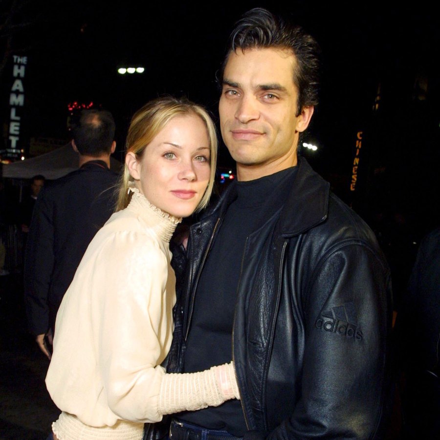 Christina Applegate Johnathon Schaech Relationship Timeline