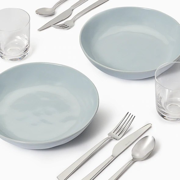 dinnerware set