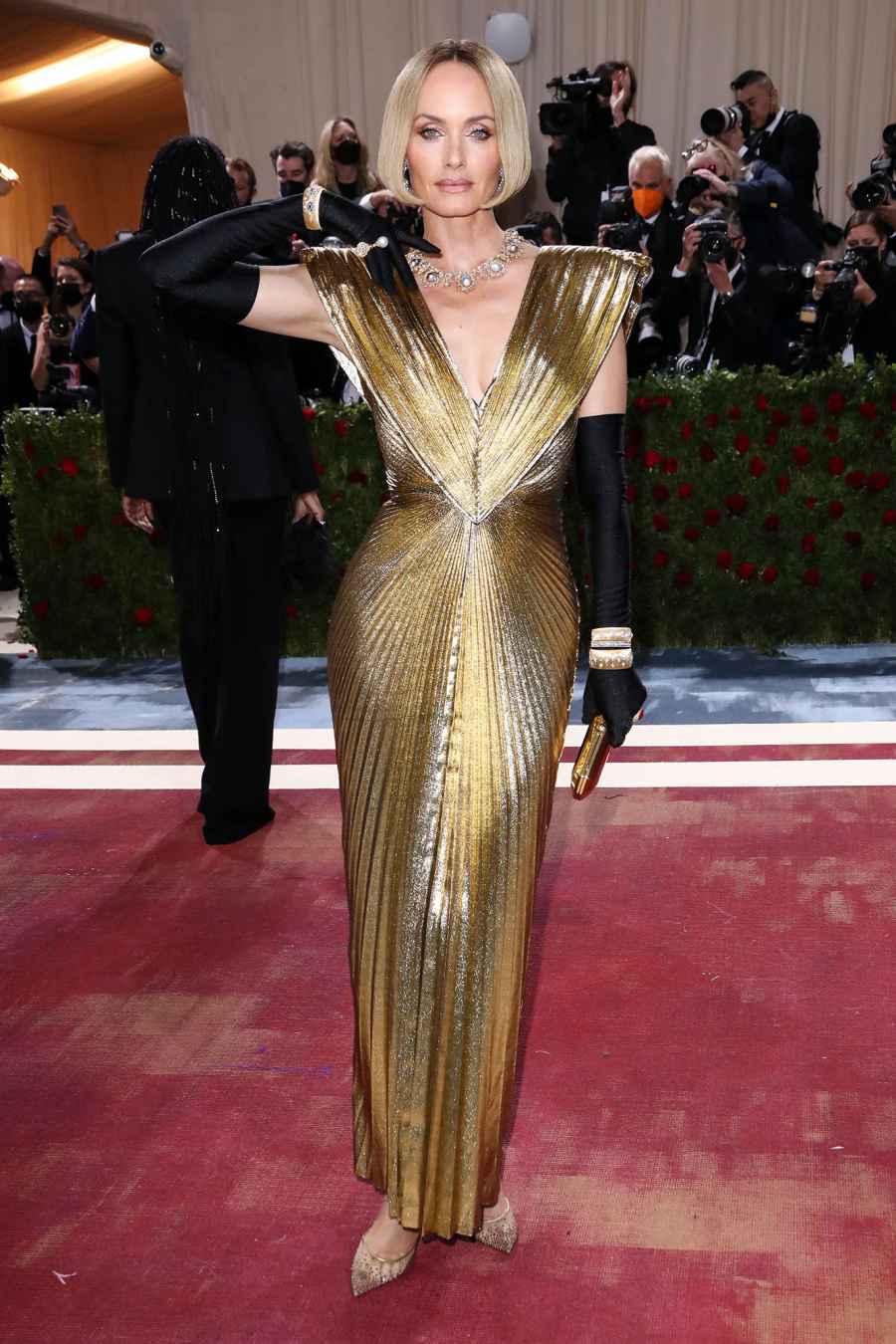 Amber Valletta Met Gala 2022 Red Carpet Fashion