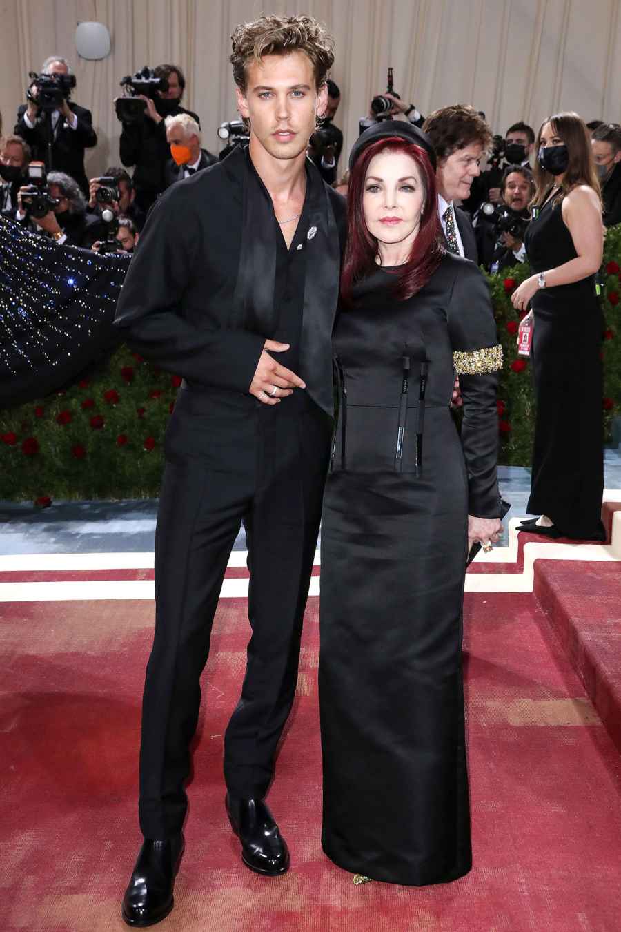 Elvis Star Austin Butler Attends 2022 Met Gala Alongside Priscilla Presley 04