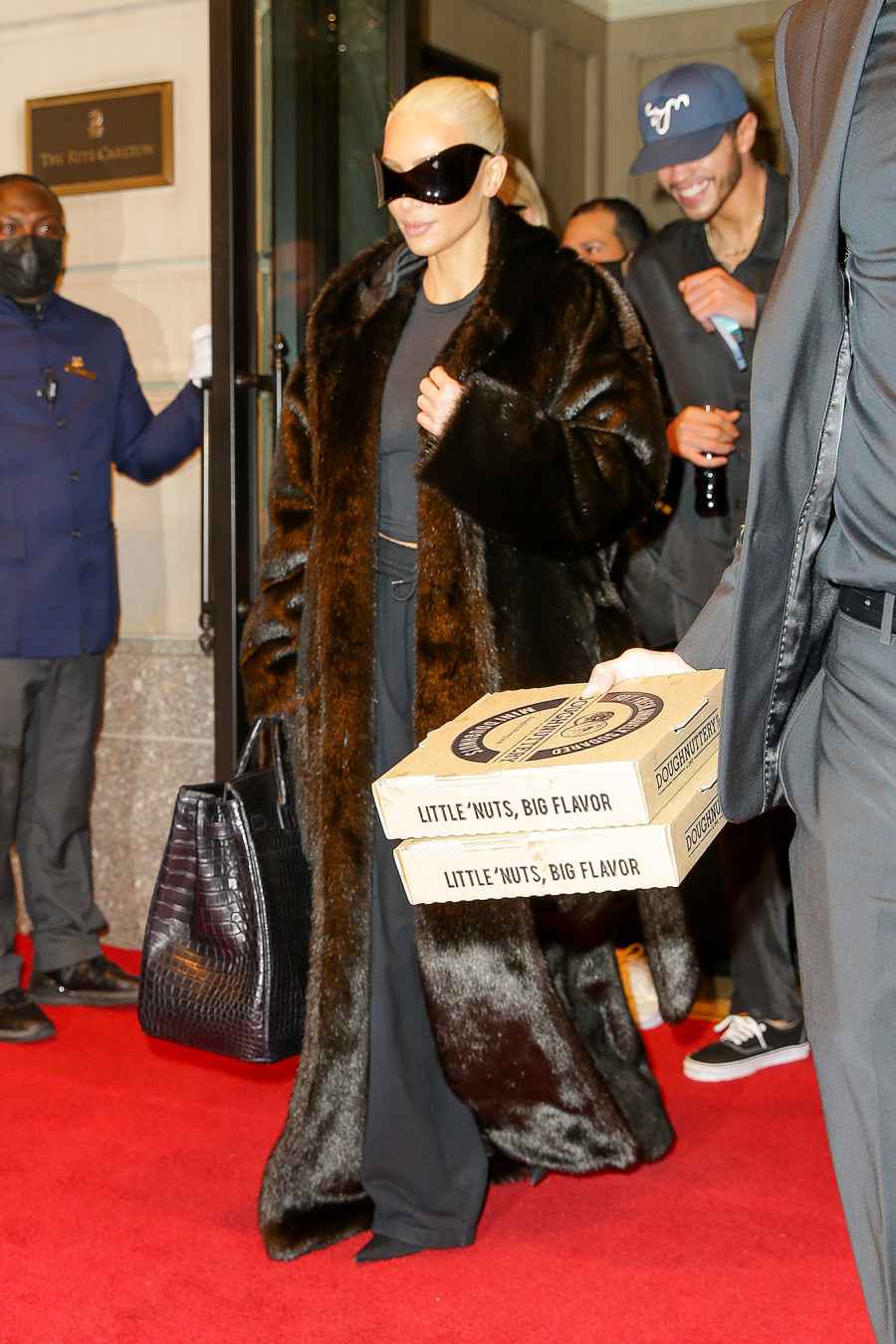 Kim Kardashian Ate Donuts and Pizza After Losing 16 Pounds to Fit Into Met Gala 2022 Dress 1