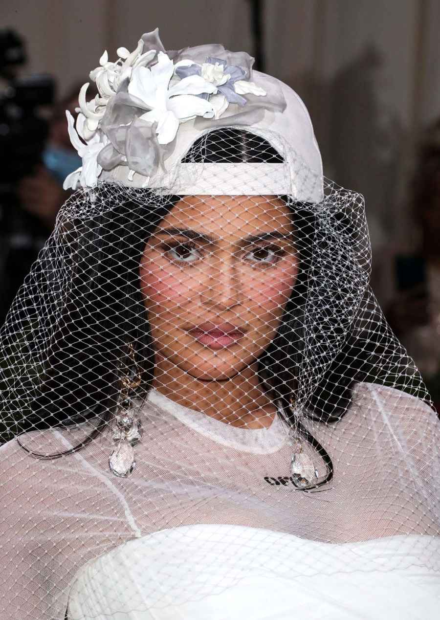 Kylie Jenner Wears Baseball Cap Met Gala Sets Twitter Ablaze