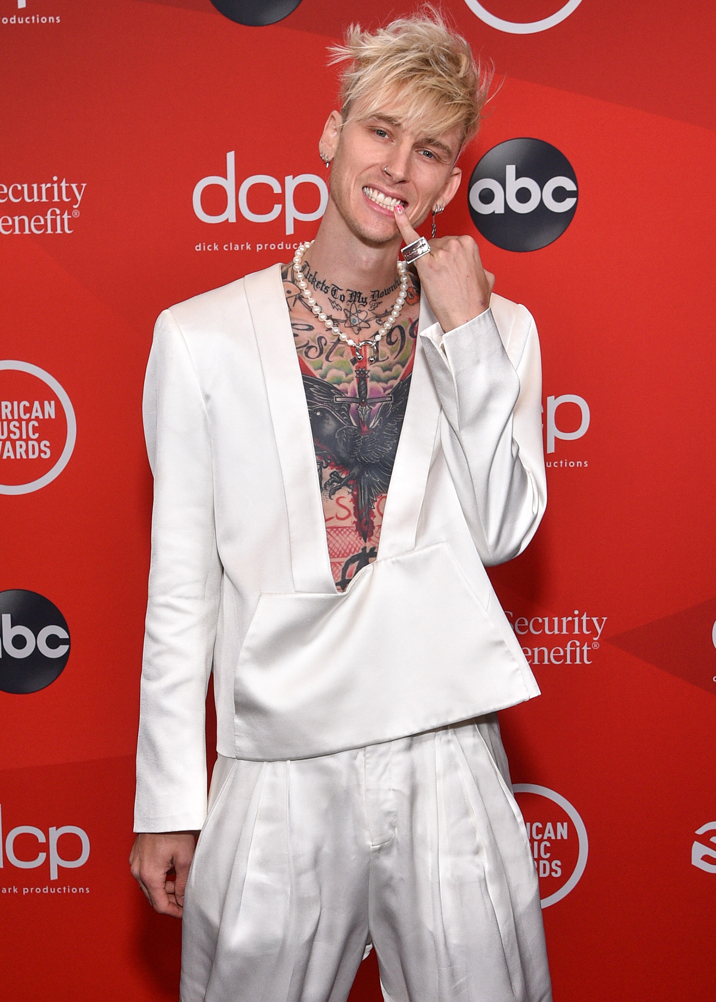 Machine Gun Kelly Goes Nude, Shares 'Good Mourning' Preparations — Including 5 Situps and '200 Blunts'