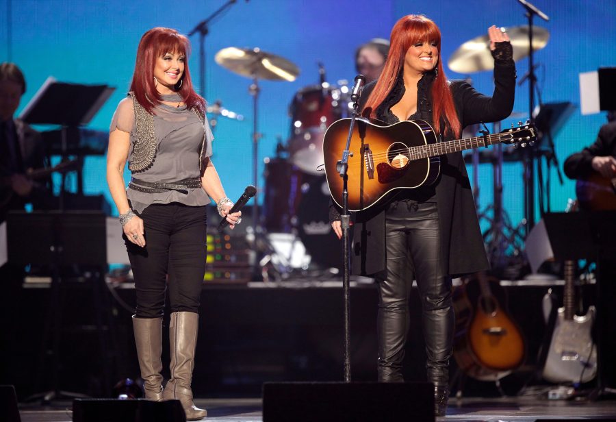 Naomi Judd and Wynonna Judd 2011