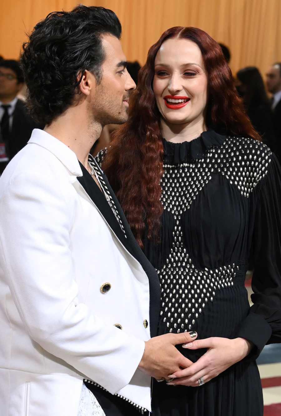 Parents' Night Out! Pregnant Sophie Turner and Joe Jonas Stun at Met Gala