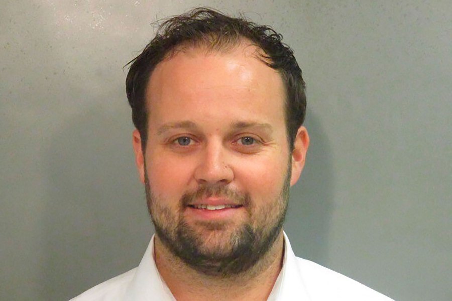 Where Every Duggar Stands With Josh Duggar After Child Pornography Scandal