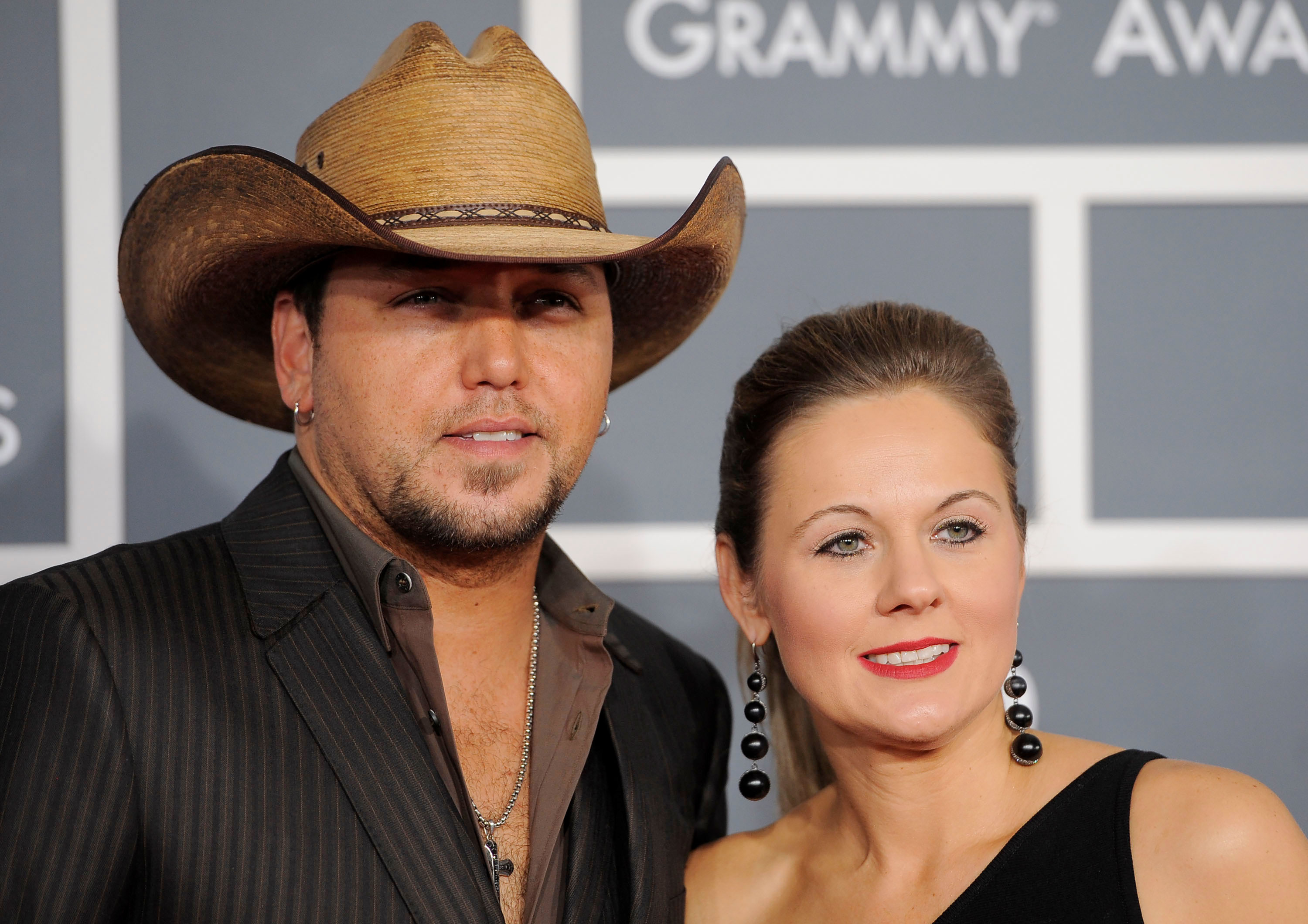 Jessica Ussery: 5 Things You Don’t Know About Jason Aldean’s Wife brown cowboy hat