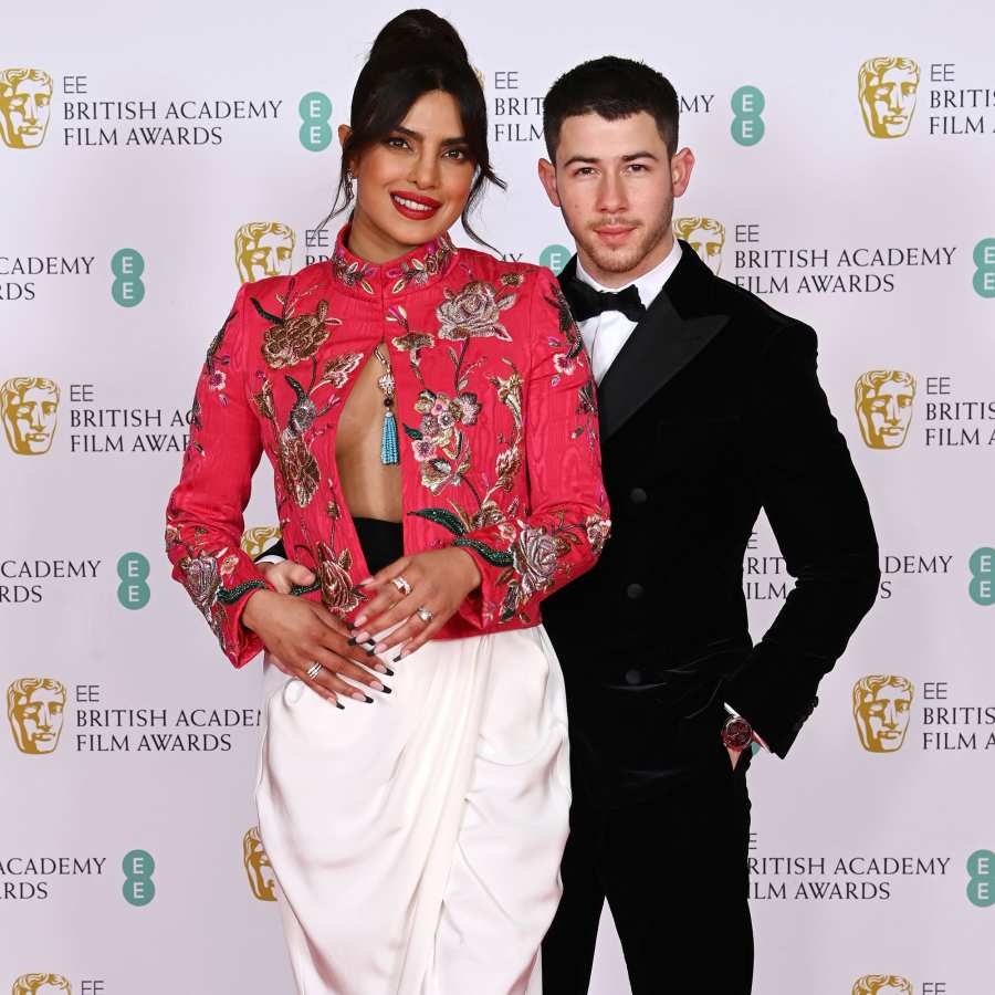 Nick Jonas Priyanka Chopra Enjoy Getaway After Daughter Comes Home