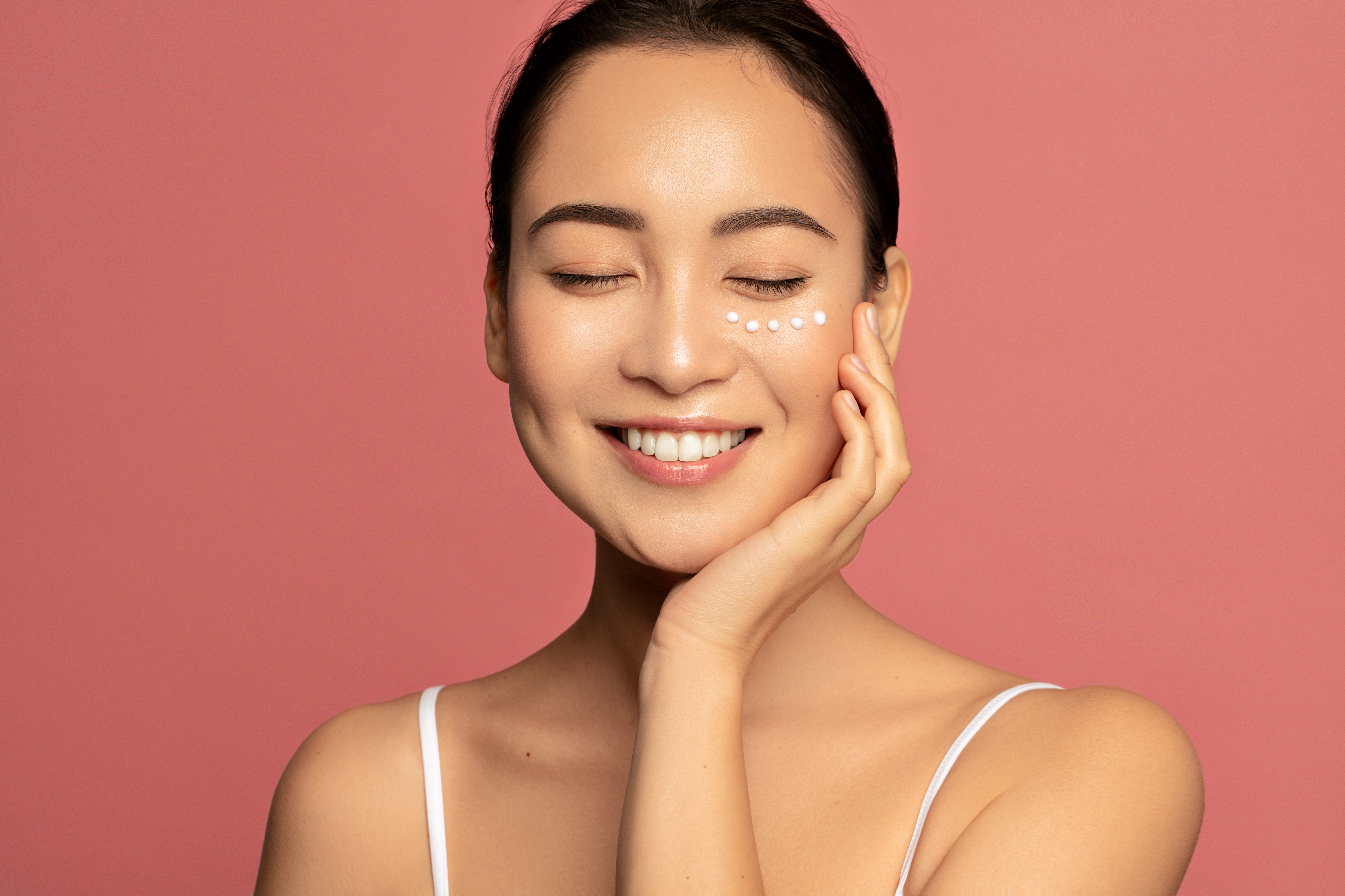 brightening and firming eye serum