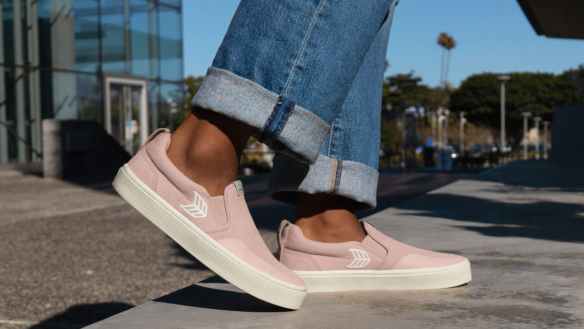 Cariuma sneakers