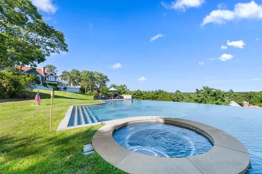 Inside Mariah Careys 20 Million Hamptons Summer Rental