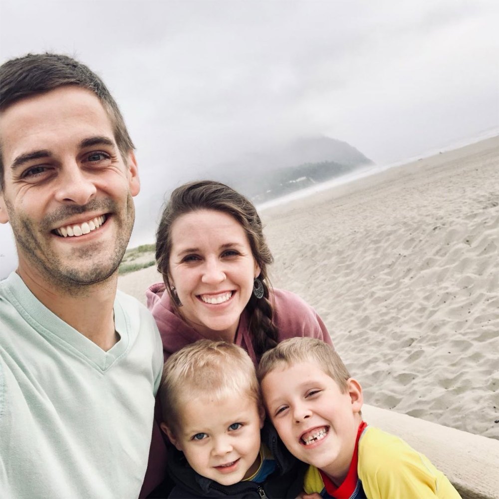 Jill Duggar and Derick Dillard Share 1st Photo of Newborn Son 2