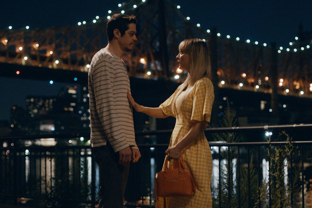 Meet Cute Everything to Know About Pete Davidson and Kaley Cuoco's Sci-Fi Romantic Comedy