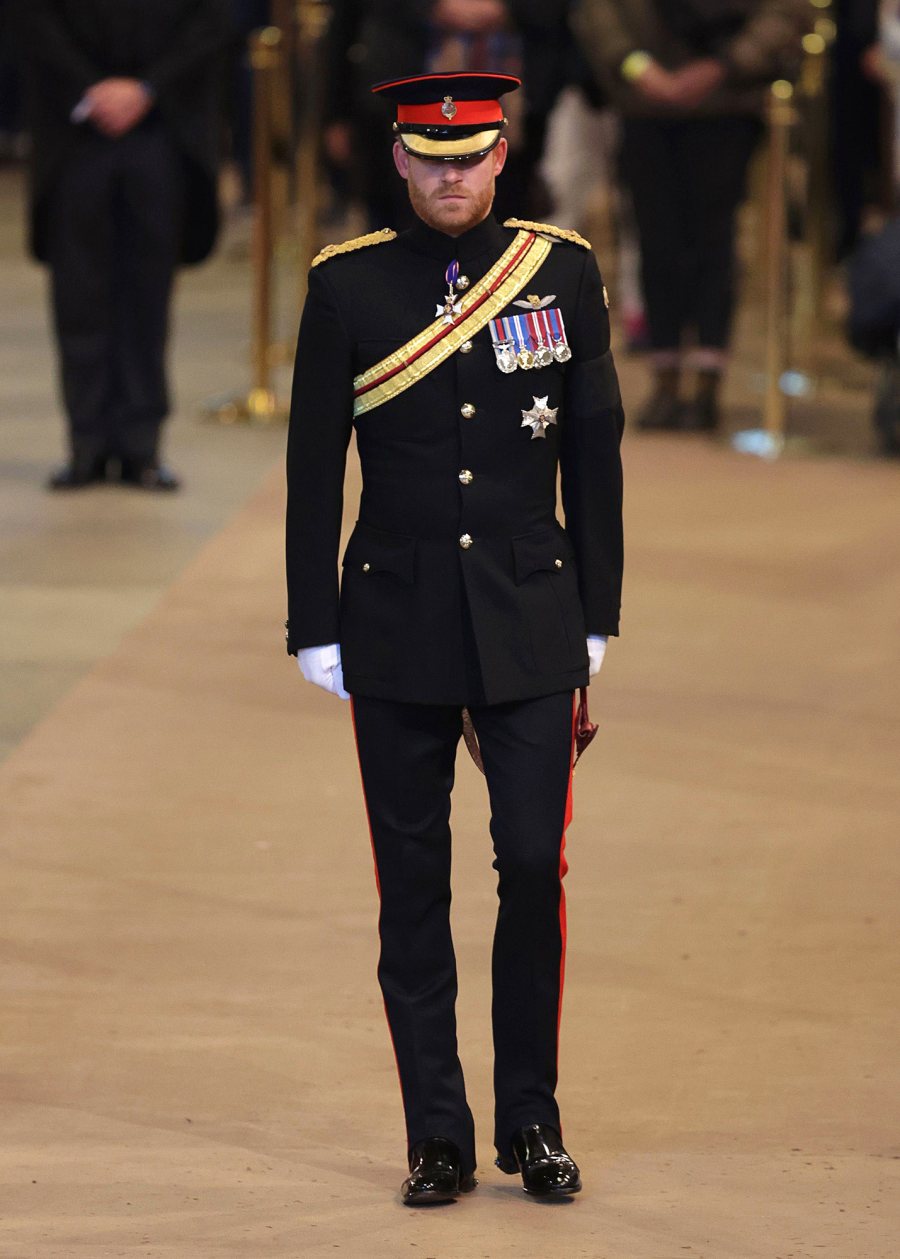 Prince Harry Wears Military Uniform for 1st Time Since Stepping Down as Senior Royal at Queen Elizabeth II's Vigil