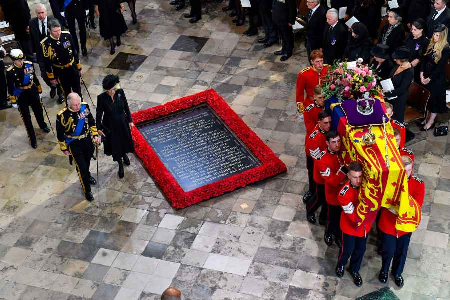 Queen Elizabeth II Funeral Every Emotional Photo 02